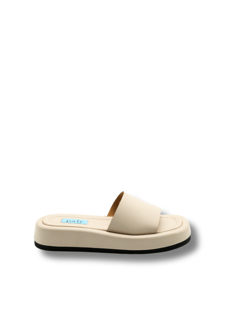 Apair Offwhite Slip In Sandal 35 Apair