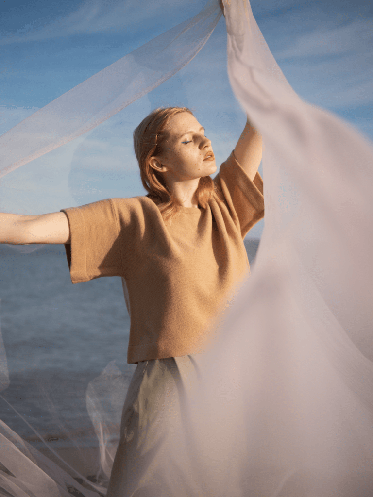 Camel farvet Månestråle Lilja Cashmere Strik 0/XS Månestråle