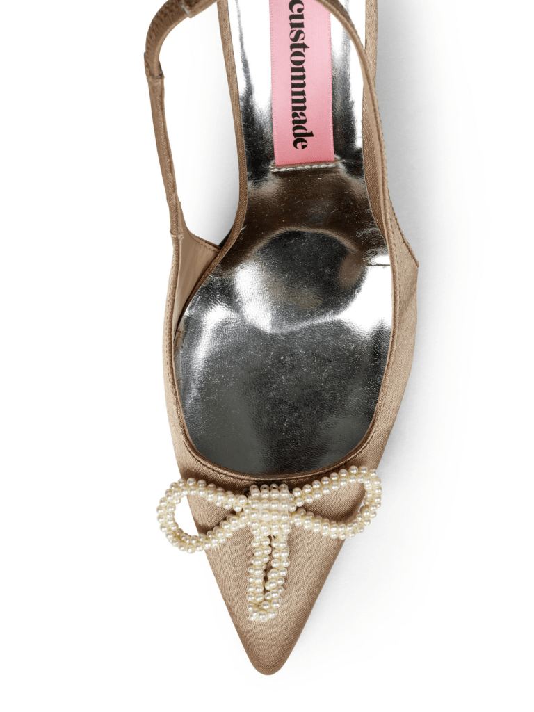 Sandfarvet Ayanna Custommade Satin Stilet Med Perlesløjfe 36 Custommade
