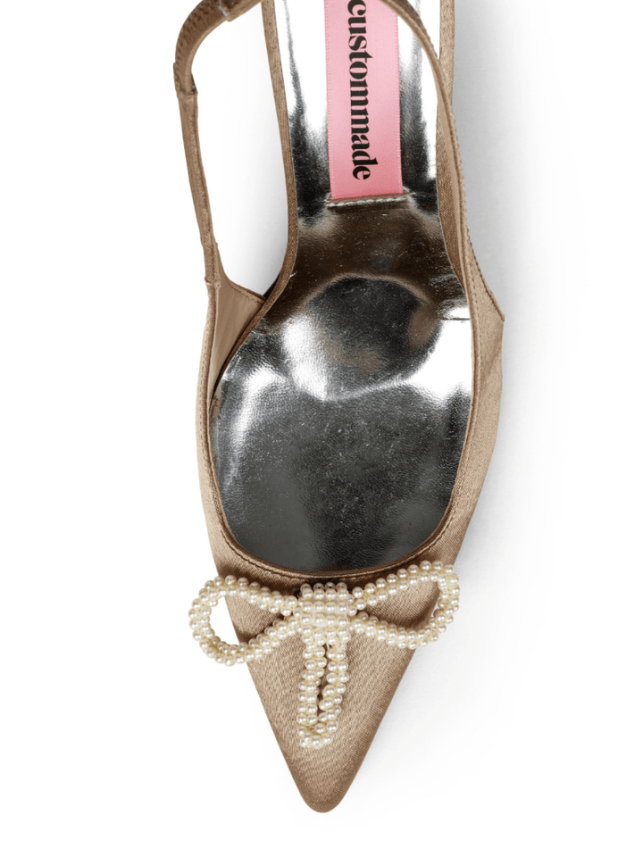 Sandfarvet Ayanna Custommade Satin Stilet Med Perlesløjfe 36 Custommade