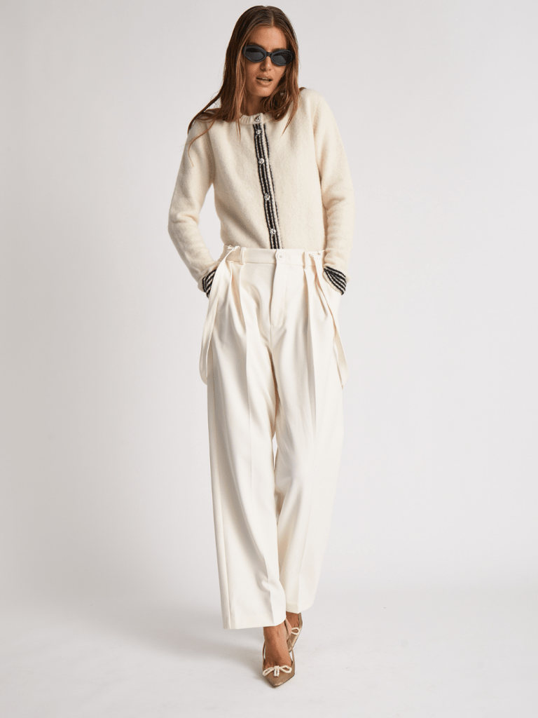 Sandfarvet Ayanna Custommade Satin Stilet Med Perlesløjfe 36 Custommade