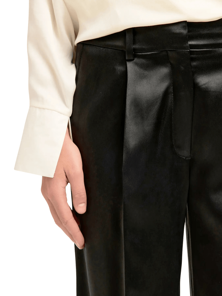 Selected Sorte Miya Bukser 34 Selected