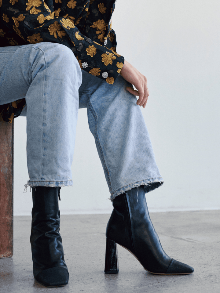 Sort Halvlang Custommade Amelia Støvle i Glatskind 37 Custommade