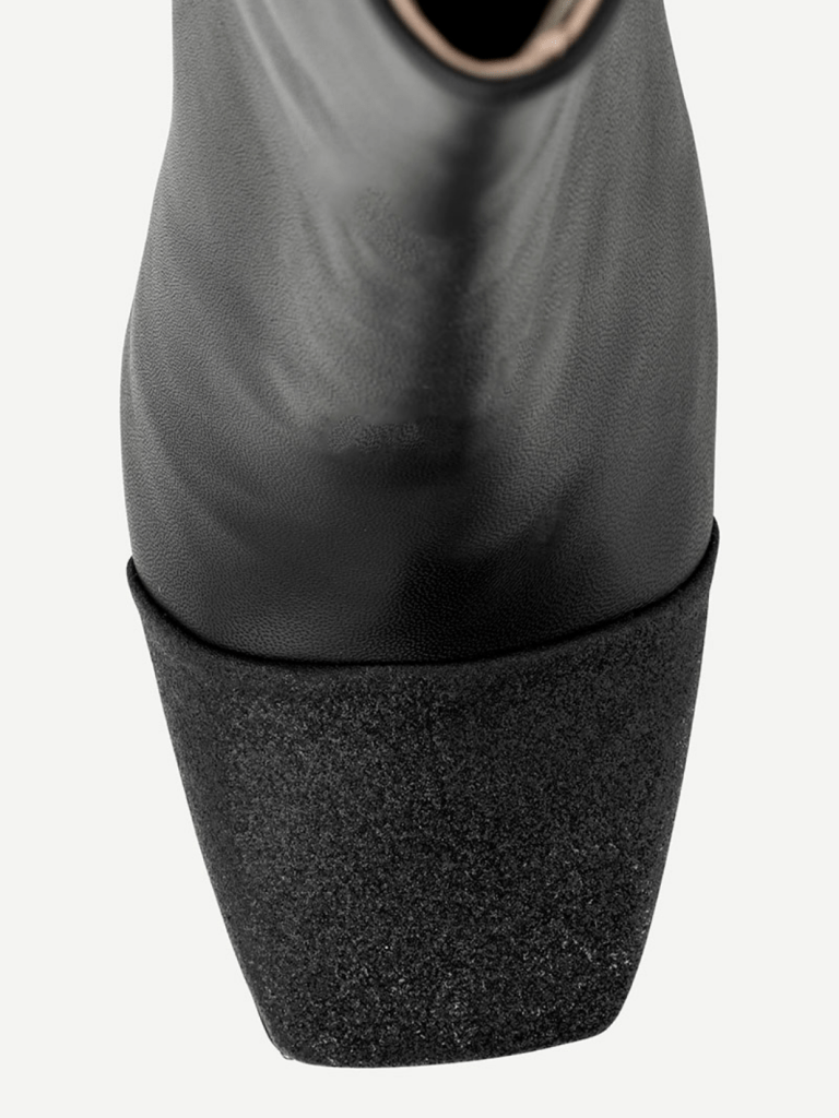 Sort Halvlang Custommade Amelia Støvle i Glatskind 37 Custommade