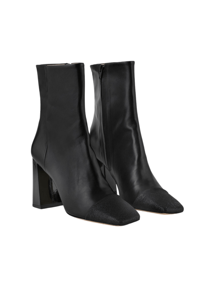 Sort Halvlang Custommade Amelia Støvle i Glatskind 37 Custommade