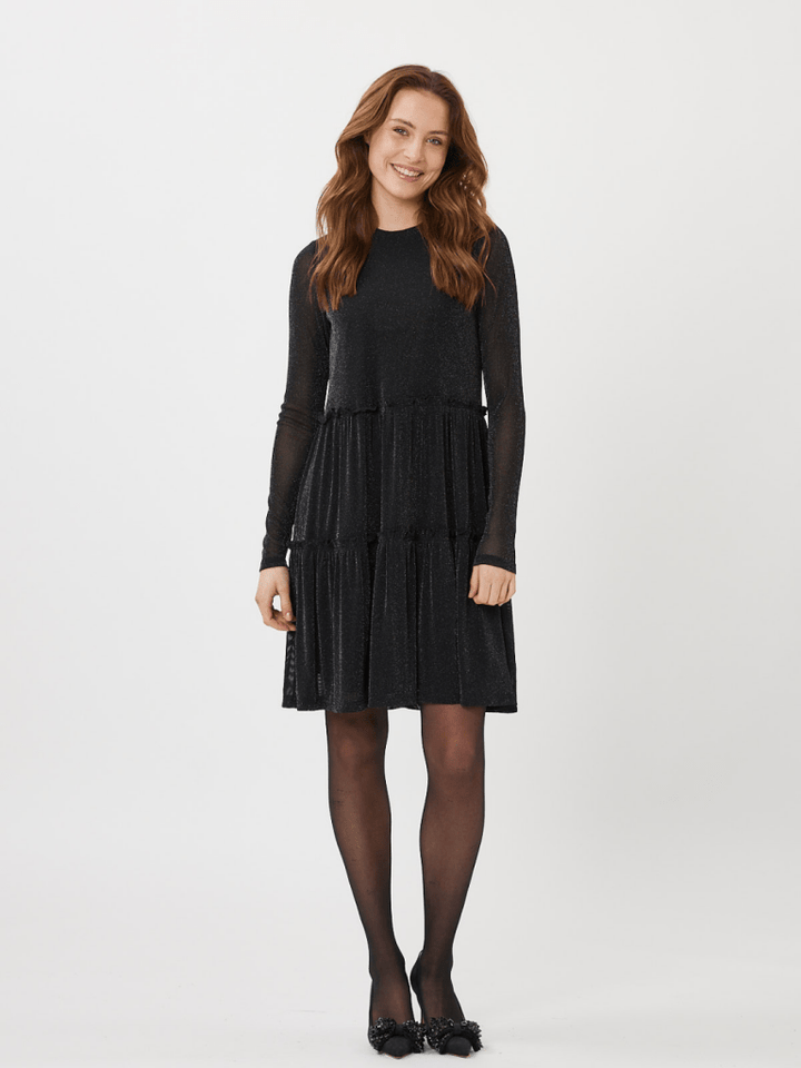 Sort Huma Glimmer Kjole Fra Moves By Minimum XS Moves By Minimum