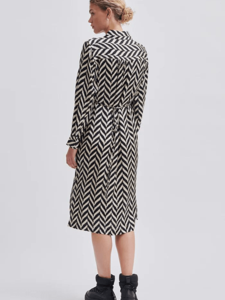 Sort - Sand Mønstret Second Female Ashlen Kjole XS Second Female